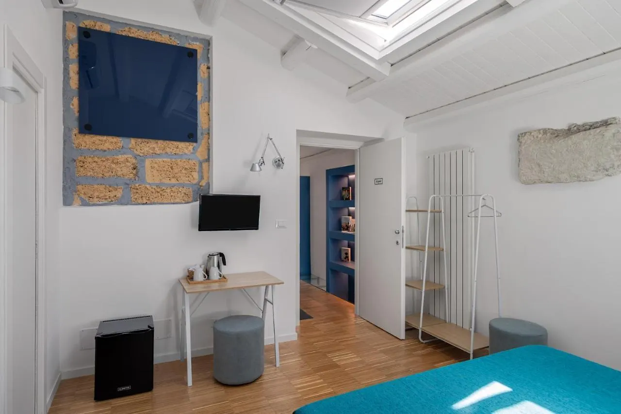 Le Stanze Di Triyah Bed & Breakfast Palermo 0*,  Italy