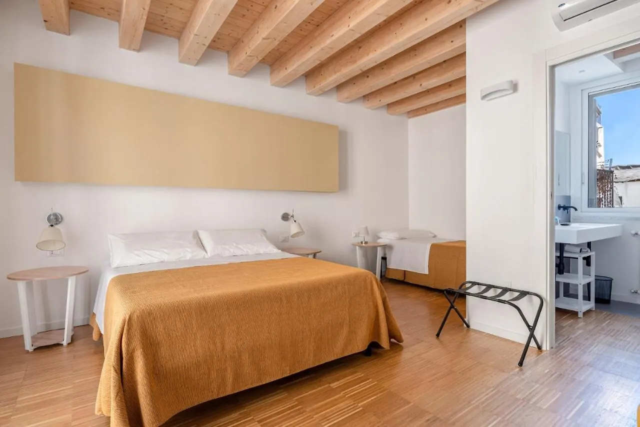 Le Stanze Di Triyah Bed & Breakfast Palermo